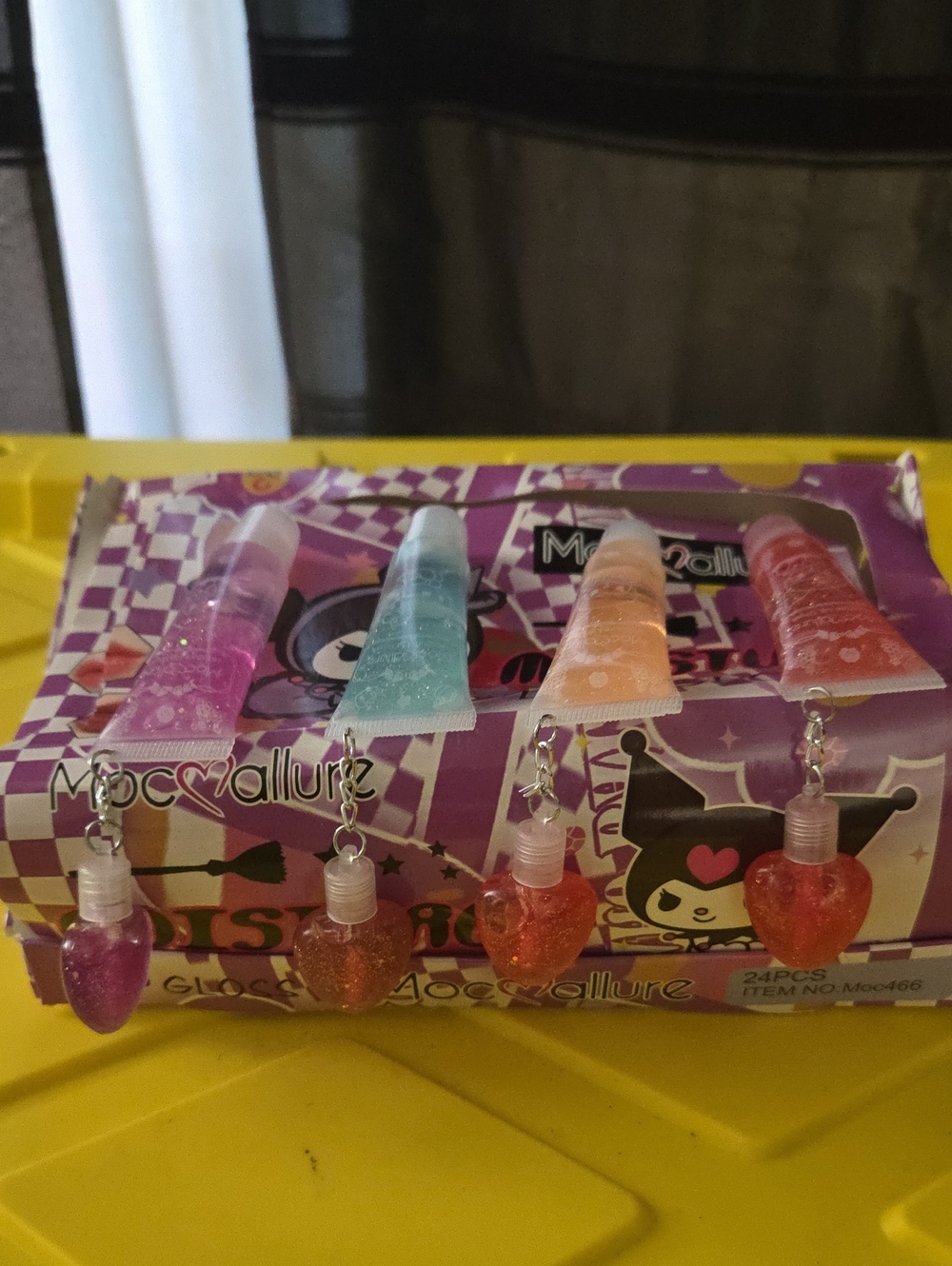 Box Of 24 Glitter 2 Piece Lip Gloss - Pink, Blue, Peach, Redresellers. By Sanrio